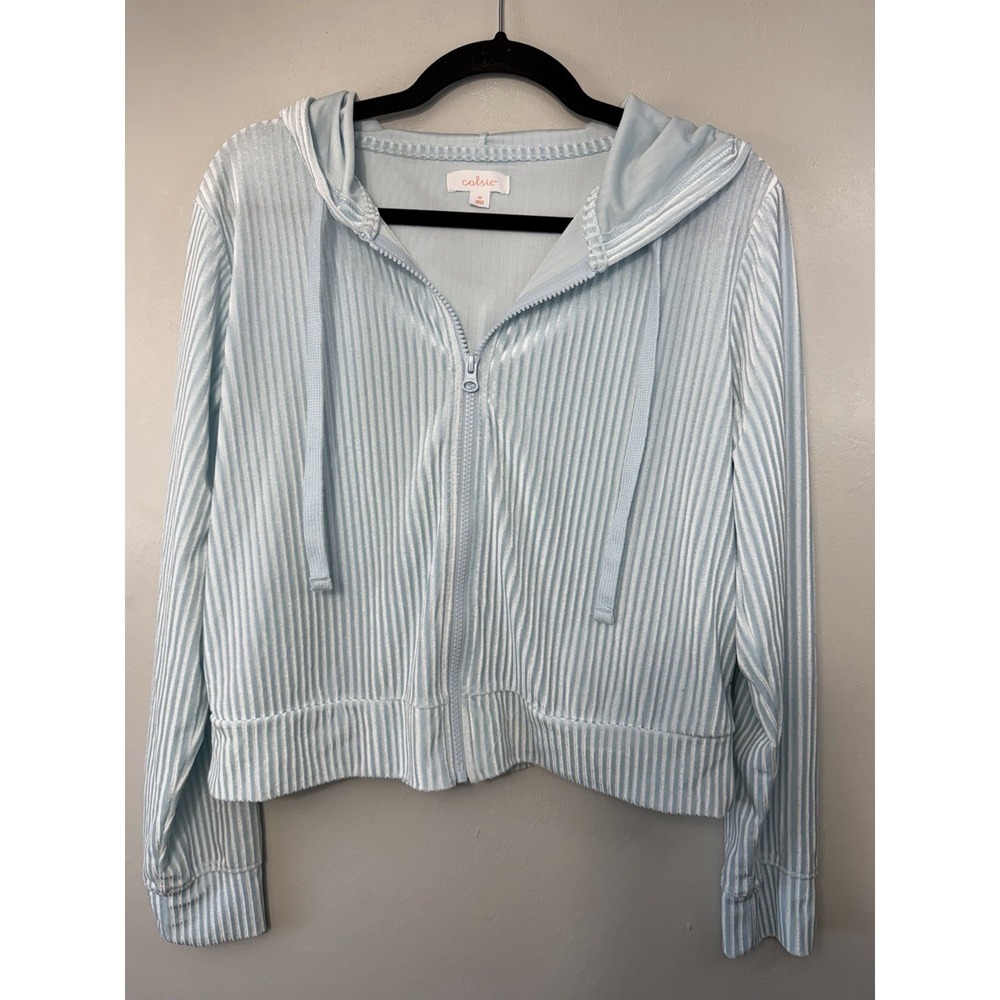 Colsie Light blue Super Soft Cropped Hoodie Size‎ M